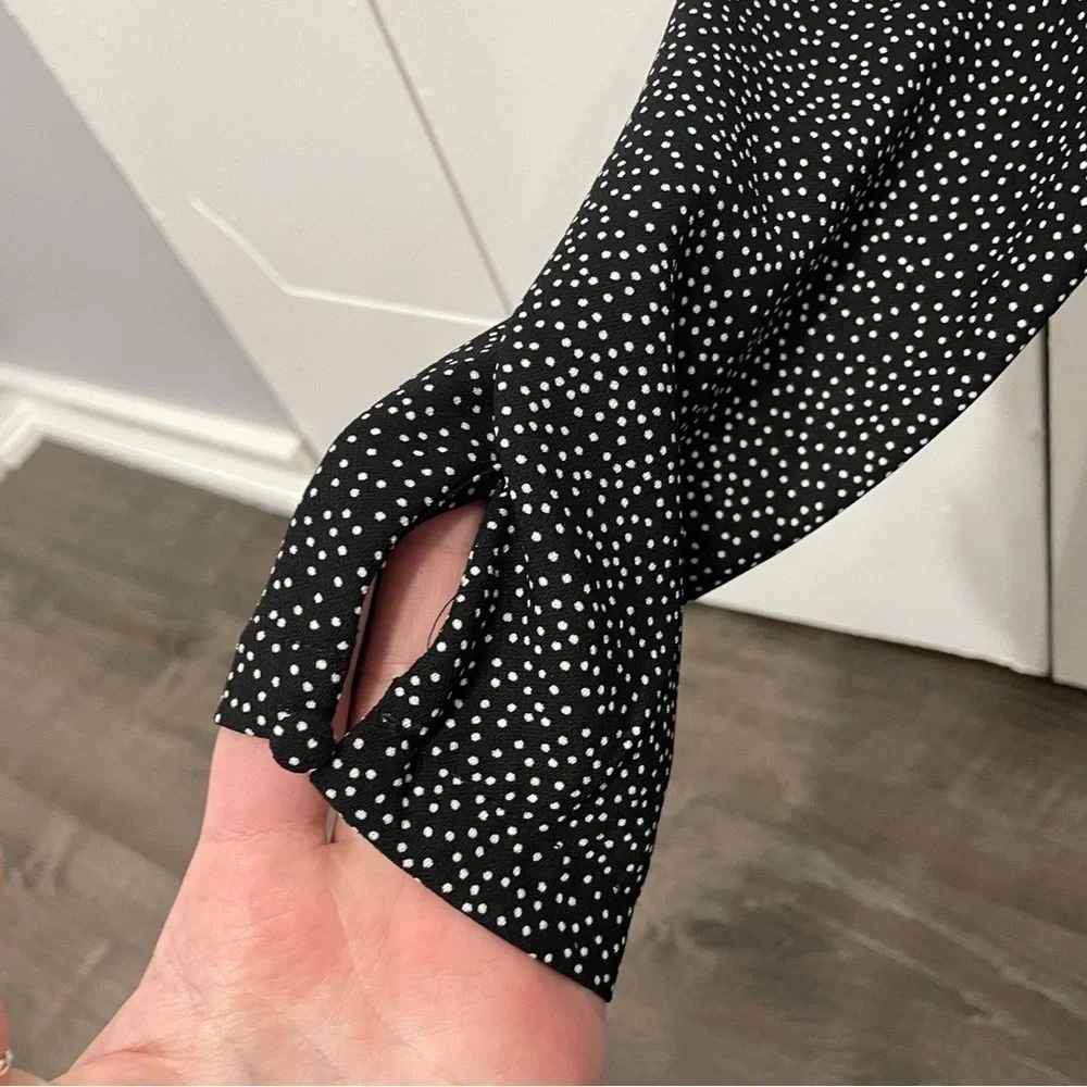 NWT H&M Black and White Puff-Sleeve Dress